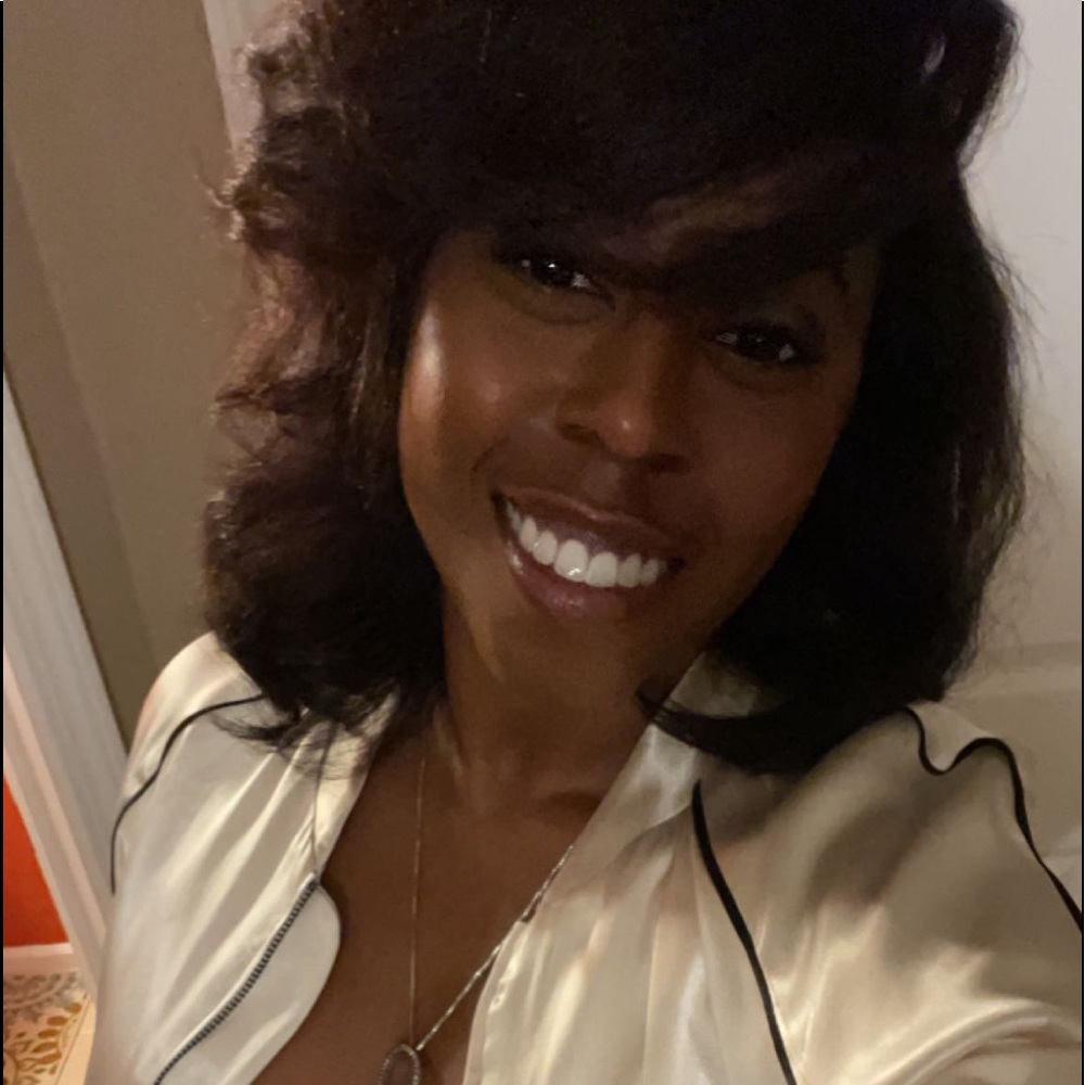 Meet your Posher, Andrea